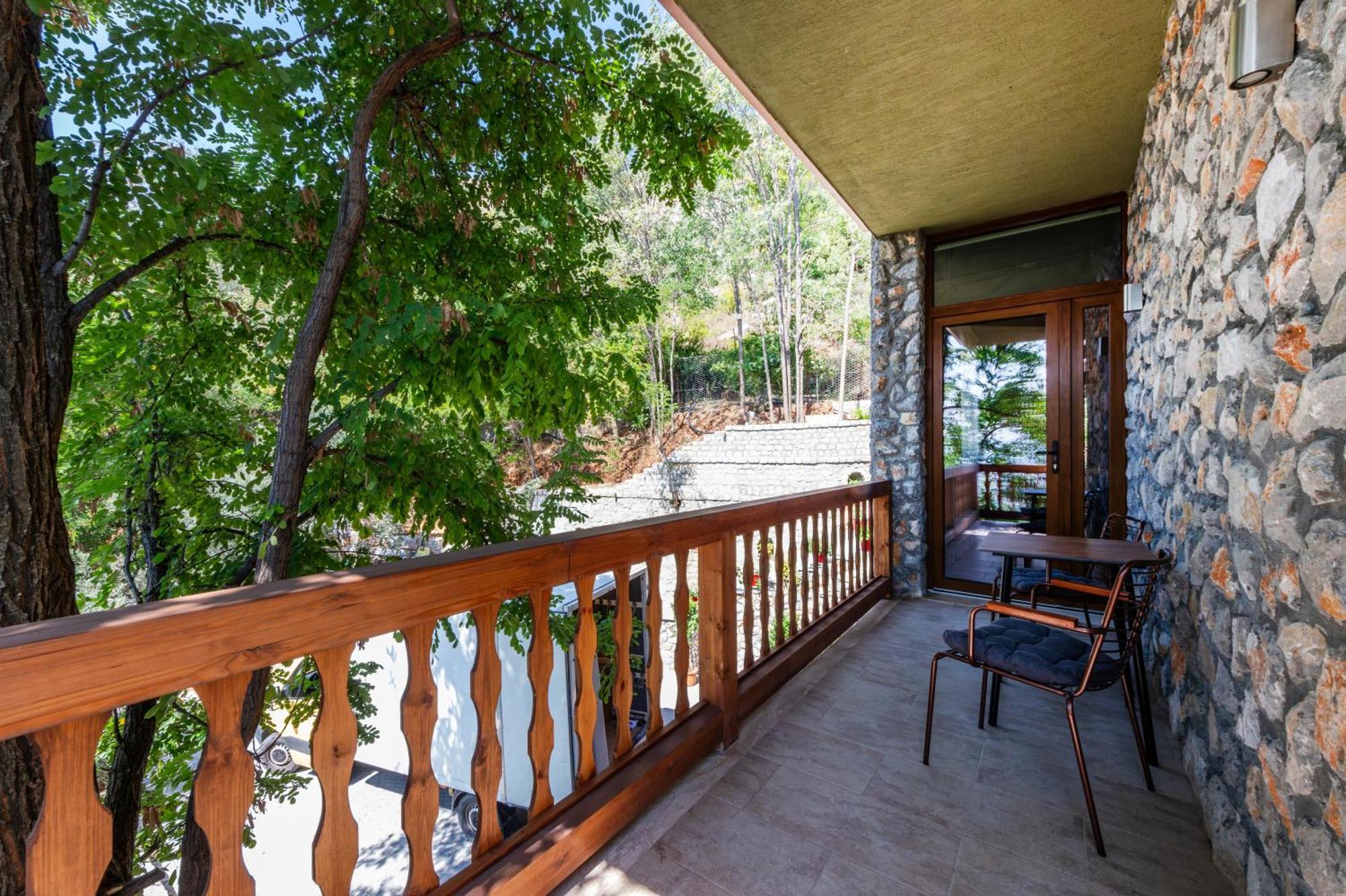 Nature House Hotel 3*